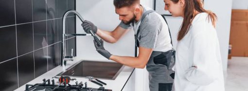 Dlaczego potrzebujesz hydraulika i jak znaleźć odpowiedniego