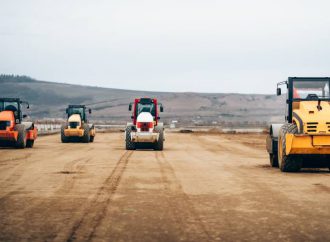 Analiza kosztów i korzyści stosowania geowłóknin w projektach budowlanych